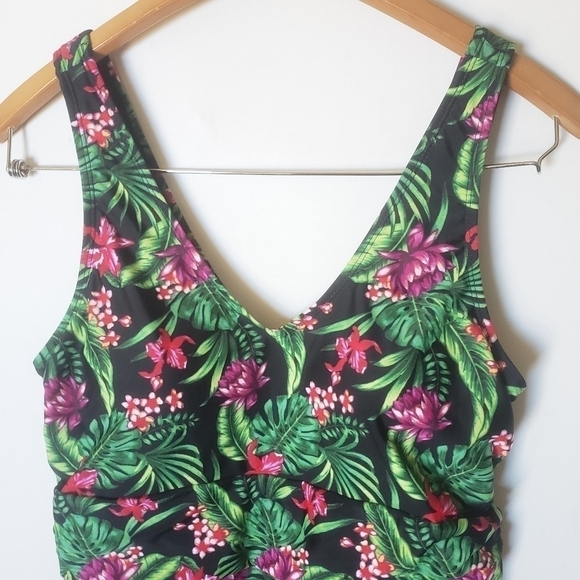 NEW! DREAMWAVE Swimwear Tropical One-Piece Swimsuit Dress 10. - Picture 2 of 7